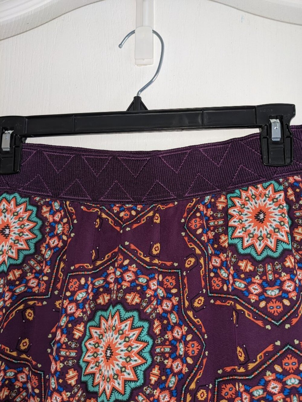 LuLaRoe Lola Skirt Purple Aztec Print Sz M - Picture 3 of 6